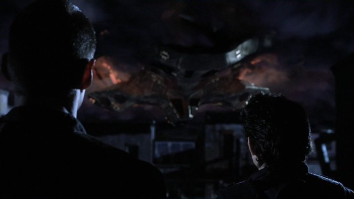 Datei:SGU 2x19 Kommandoschiff.jpg