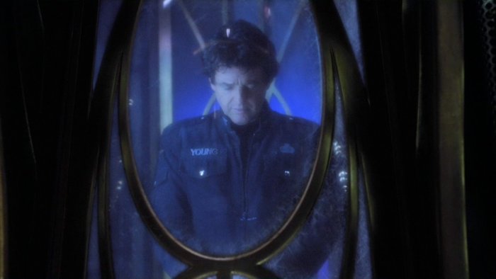 Datei:SGU 2x20 Young.jpg