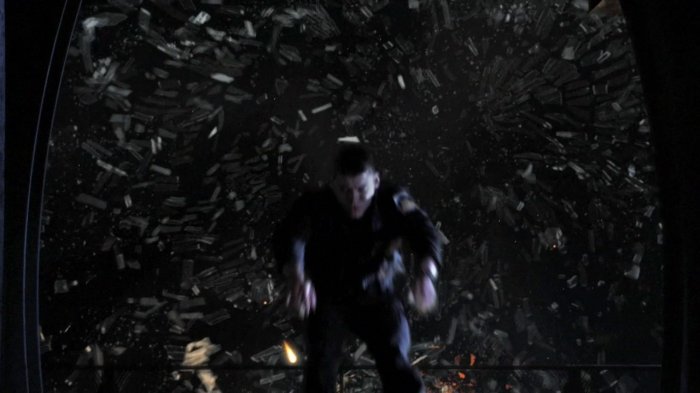 Datei:SGU 2x06 Scott Weltall.jpg