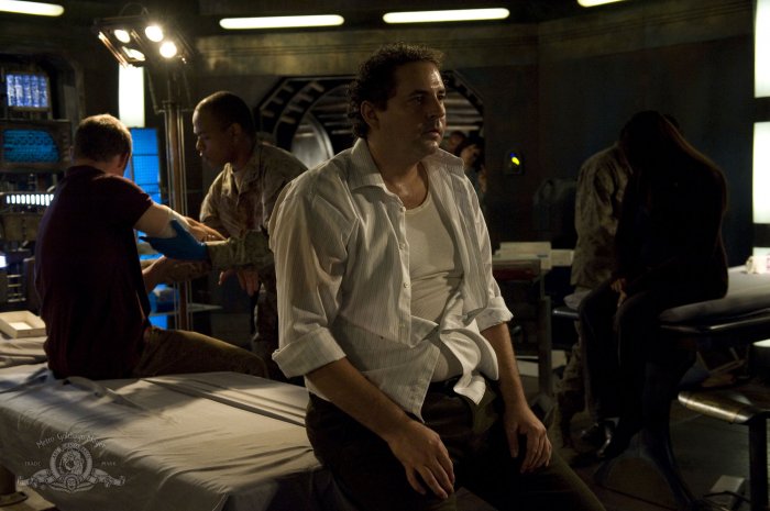 Datei:SGU 1x16 Franklin Krankenstation.jpg