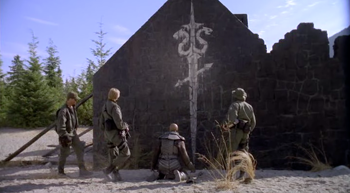 Datei:SG1-1x11 Teal'cs Haus.png