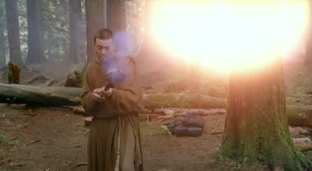 Datei:Goa'uld (SG1 3x08) Simon Stabwaffe.png