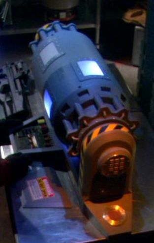 Datei:EMP Generator klein.jpg