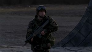 SG1 3x01 USAS-12 SG3.JPG