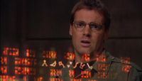 Daniel Jackson findet die Adresse des Planeten, wo Merlin eine Waffe gegen die Ori versteckt hat.