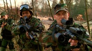 SG1 7x01 Reynolds M4A1.JPG