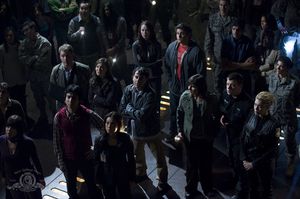 SGU-1x05 Versammlung.jpg