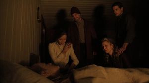 SGU 2x18 Young Sterbebett.jpg