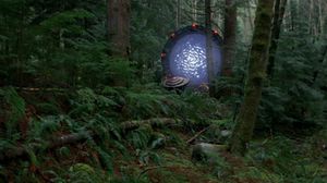 Planet (SG1 5x07) 1.jpg