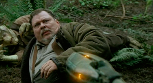 SG1 5x07 Burrock Waffe.png