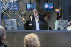 10x06 Marty bekommt einen Anruf.jpg