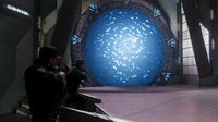 Das Atlantis-Stargate auf Atlantis wird bewacht.