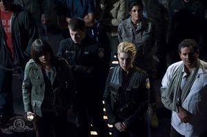 SGU-1x05 Versammlung3.jpg