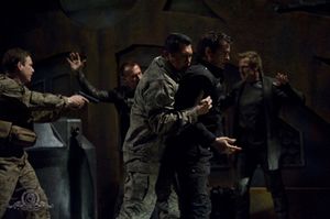 SGU 2x02 Revolte 3.jpg