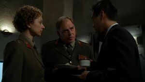 SG1 6x17 Chekov Botschafter.jpg