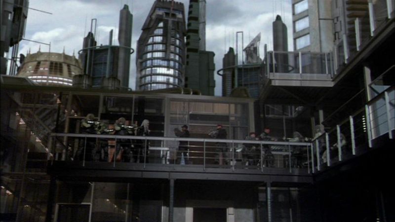 Datei:Ford in der Wraith Zange.jpg