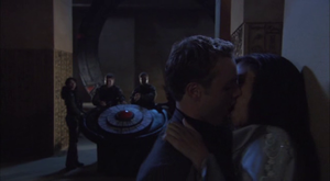 SG1 10x16 Liebespaar.png