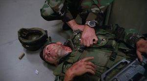 SG1 5x19 Soldaten verletzt.jpg