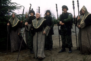 SG1 1x01 Mönche.jpg