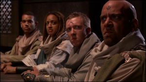 SG1 9x07 Hoher Rat.JPG