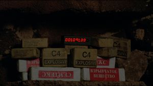 SG1 5x08 Zeitbombe C4.jpg