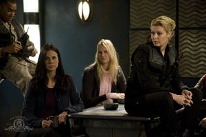 SGU-1x04 Kantine-TJ.jpg