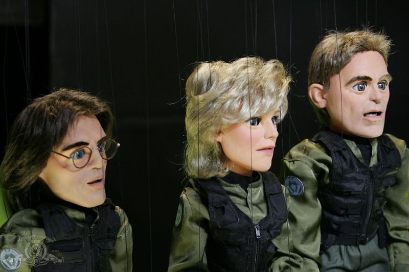 Datei:10x06 SG-1 staunt über die Toraktivierung.jpg