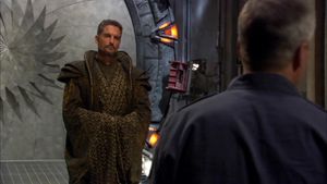 8x16 Ba'al erscheint als Hologramm.jpg