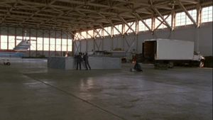 SG1 2x14 Landeplatz (Utah) Halle.JPG