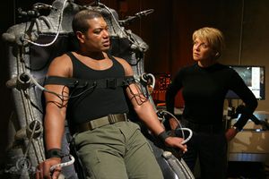 8x06 Teal'c und Sam reden.jpg