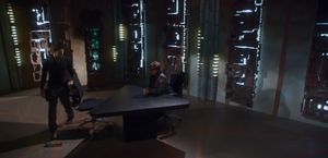 SGA 1x05 Kleiner Konferenzraum.jpg