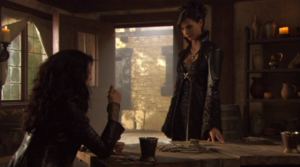 Adria und Vala unterhalten sich.png