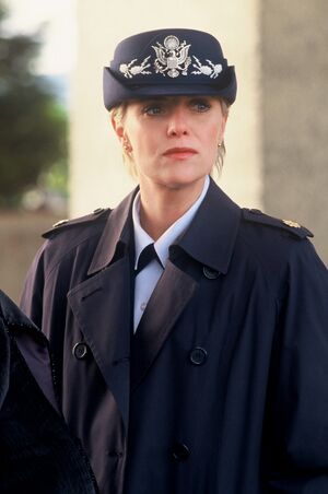 SG1 5x09 Sam Trauerfeier.jpg