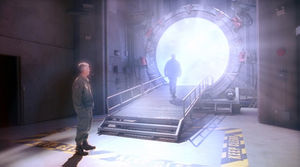 5x21 Daniel steigt gleich auf.jpg