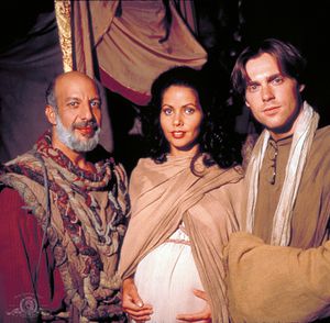 SG1-2x09-BTS Daniel Sha're Kasuf.jpg