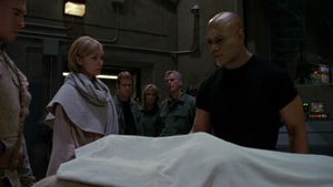 SG1 4x04 Leiche.JPG