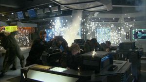 SG1 10x03 Hüllenschaden.JPG