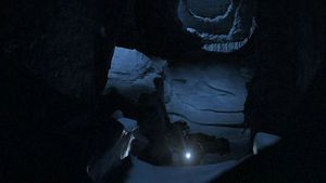 Hoehle Antarktis2.jpg